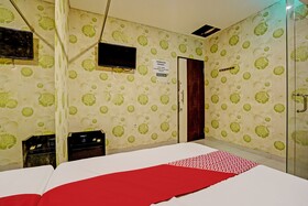 Super OYO Capital O 92633 Spring Hotel Gubeng