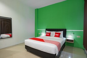 Urban 18 by OYO Rooms