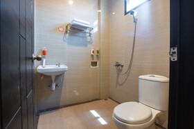 Urban 18 by OYO Rooms