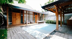 Ayom Java Village Solo