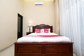 Erna's House Solo by OYO Rooms