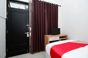 Erna's House Solo by OYO Rooms