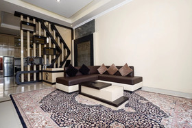 Erna's House Solo by OYO Rooms