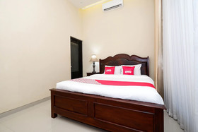 Erna's House Solo by OYO Rooms