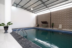 Griya Rw Family Guest House by OYO