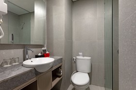 Hotel Neo Gading Solo