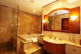 Lorin Dwangsa Solo Hotel