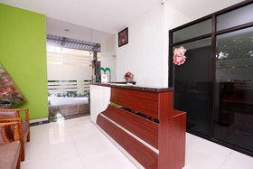 Mawar Indah Hotel by OYO Rooms