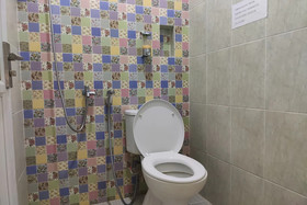 Omah Jenitra Syariah by OYO Rooms