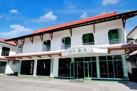OYO 94082 Hotel Gurita