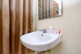 Santana Guest House by OYO Rooms