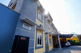 Solo Point Syariah by OYO Rooms