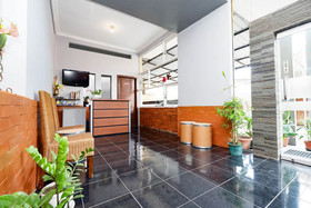 Solo Point Syariah by OYO Rooms