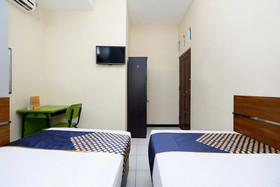 Solo Point Syariah by OYO Rooms