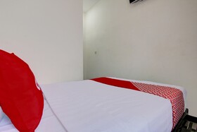 Soren Hotel And Coffee By Oyo