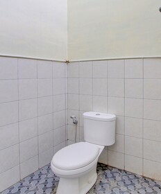 Spot On 93245 Guet House Mulia Dua Syariah