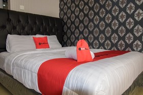 Apartment Serpong Greenview by RedDoorz