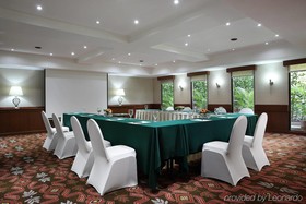 Aryaduta Lippo Village