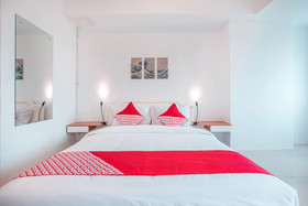 Baileys Apartment by OYO Rooms