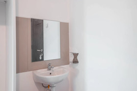 Baileys Apartment by OYO Rooms