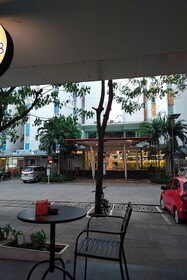 Barata Hotel Near Bandara Soekarno Hatta