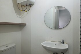 Barata Hotel Near Bandara Soekarno Hatta