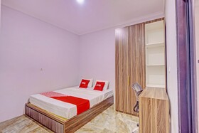 Capital O 93068 D Twinz House Syariah