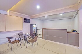 Capital O 93068 D Twinz House Syariah