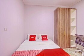 Capital O 93068 D Twinz House Syariah