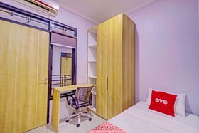 Capital O 93068 D Twinz House Syariah