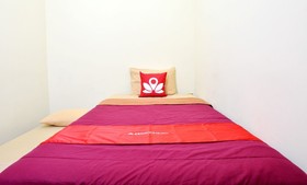 Casa Vanda Guesthouse & Accommodation by ZEN Rooms