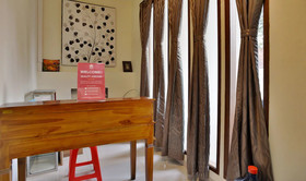 Casa Vanda Guesthouse & Accommodation by ZEN Rooms