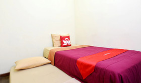 Casa Vanda Guesthouse & Accommodation by ZEN Rooms
