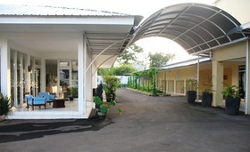 Cengkareng Transit Hotel