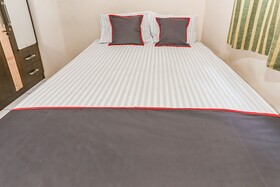 Collection O 93646 Grand Property By Maria