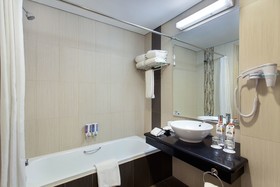 Days Hotel & Suites by Wyndham Jakarta Airport