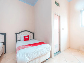 D'colonel Residence by OYO Rooms