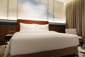 Grand Anara Airport Hotel