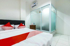 Grand Wijaya Bintaro by OYO Rooms