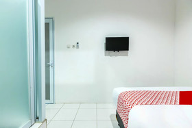 Grand Wijaya Bintaro by OYO Rooms