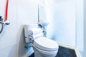 Grand Wijaya Bintaro by OYO Rooms