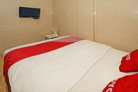 Hotel Ciputat by OYO