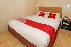 Hotel Ciputat by OYO