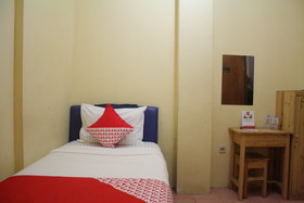 OYO 145 Wisma Syariah Cmc