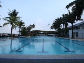 Padang Golf Modern