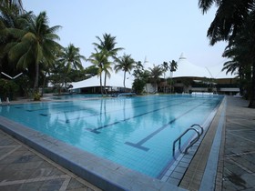 Padang Golf Modern