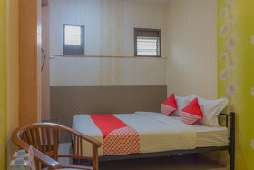 Pelangi Guest House by OYO Rooms
