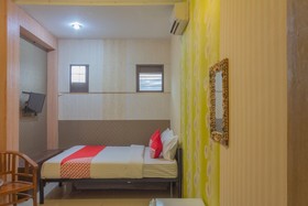 Pelangi Guest House by OYO Rooms