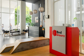RedDoorz Apartment @ Aeropolis