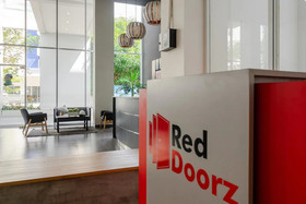 RedDoorz Apartment @ Aeropolis